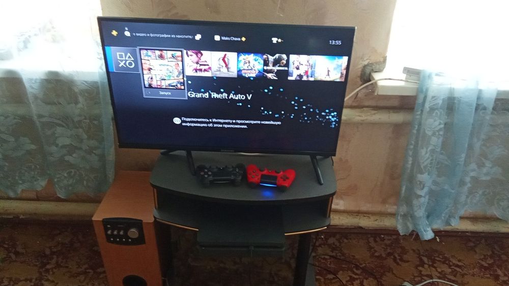 Продам ps4 slim 1TB