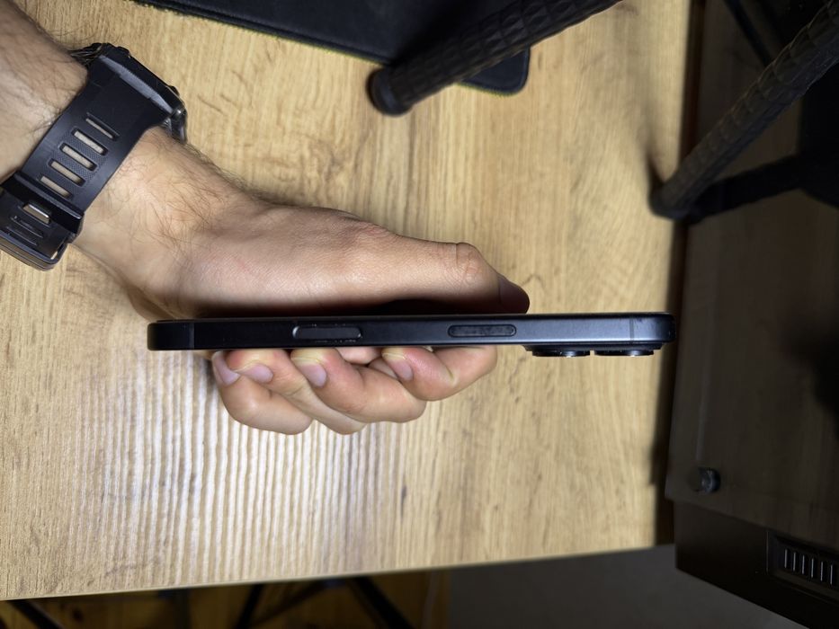 Apple iphone 16 256gb black фіз сімка