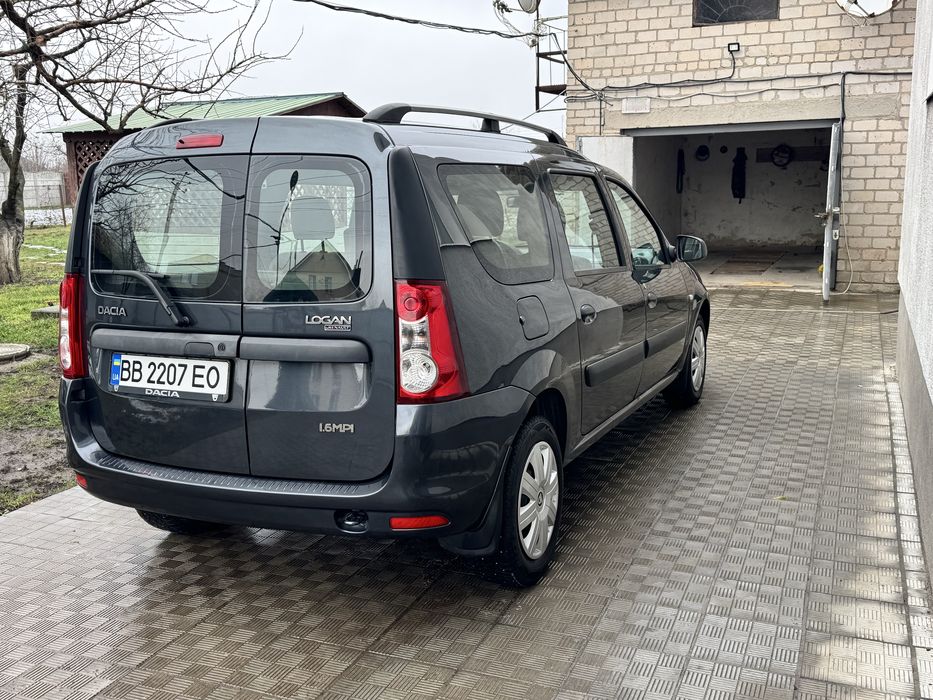 Дача Логан MCV 2010 рік 1.6.