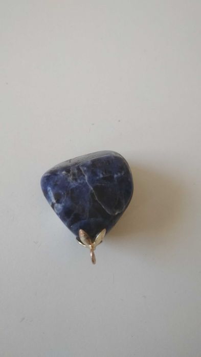 biżuteria damska - zawieszka kamień