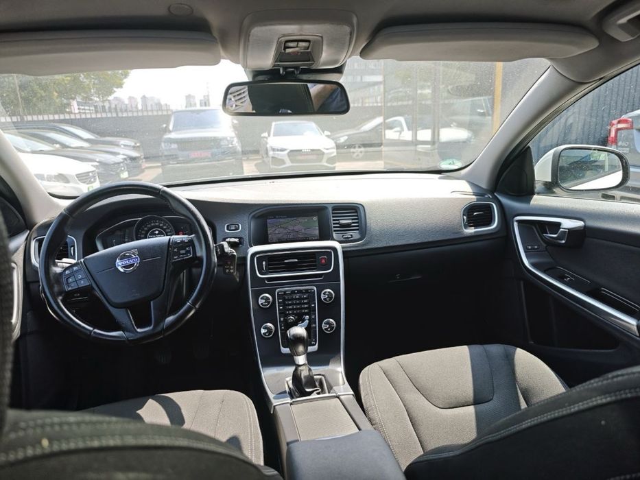 Volvo V60 Facelift 2,0 дизель ВІДЕО