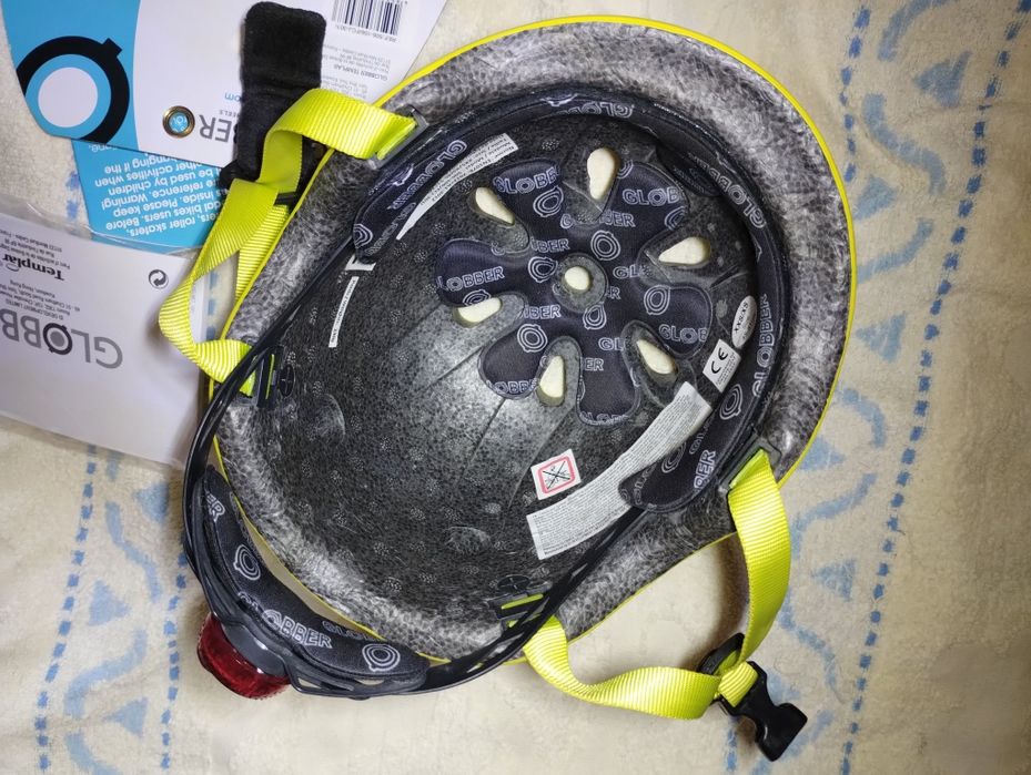 Детский защитный шлем с подсветкой Globber GO UP Lime Green (45-51см)