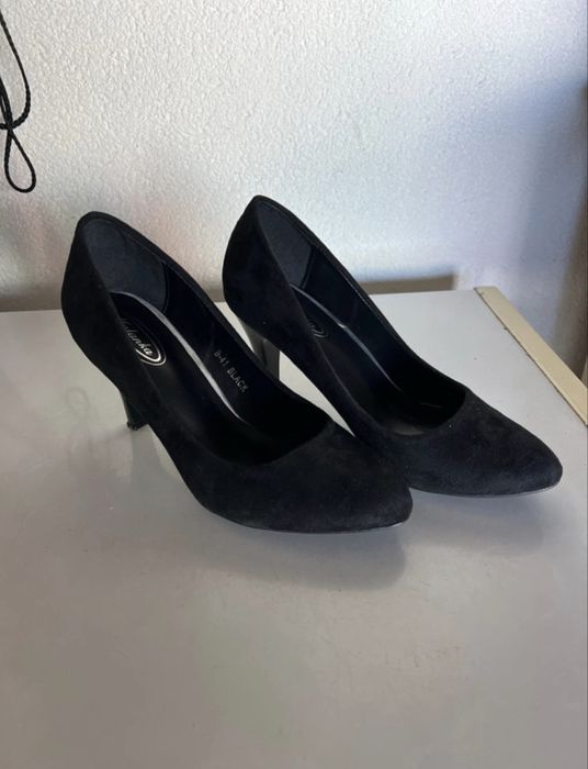 Sapatos de cerimónia de salto