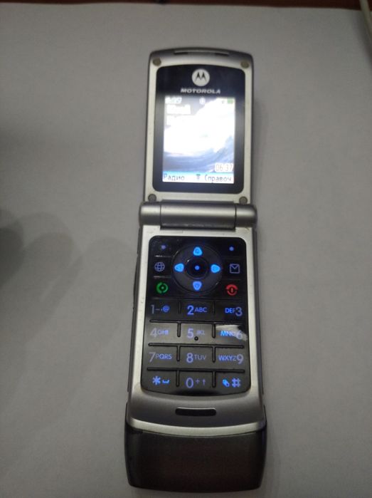 Мобильный телефон Motorola W377