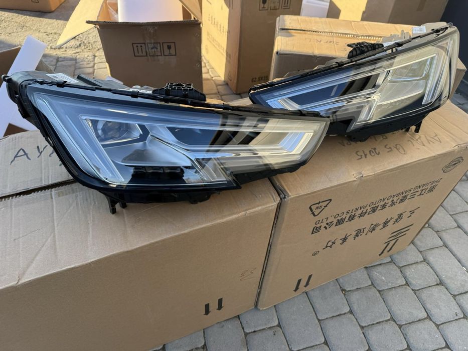 Фари AUDI A4 B9  2016-2019 рік Full led права та ліва