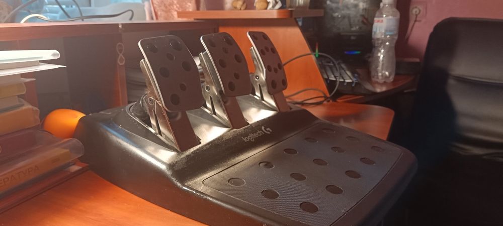 Руль в полном комплекте Logitech g 29