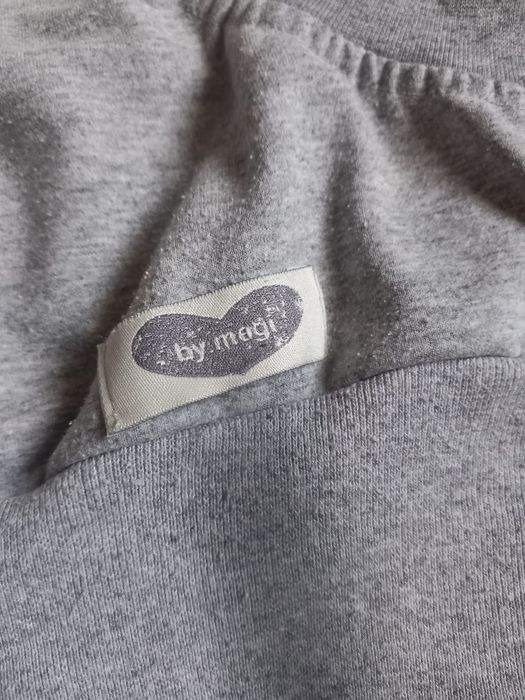 Damska bluza z kieszonka kangurek