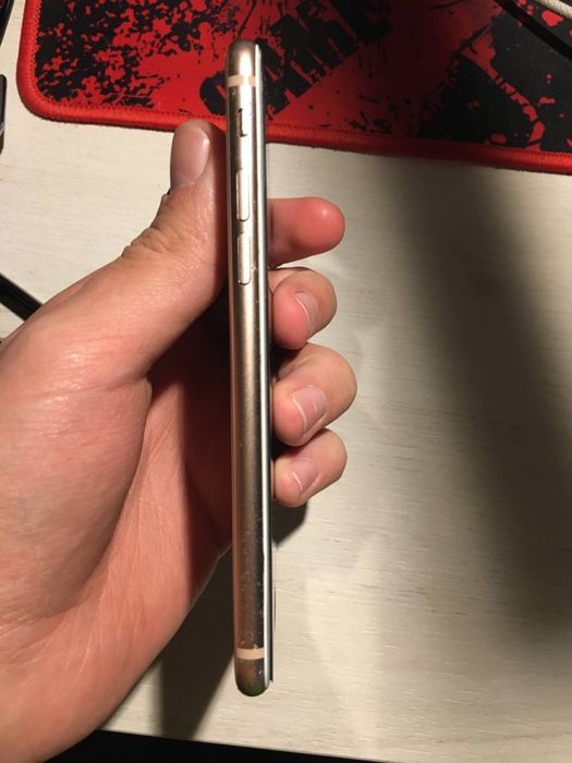 продам айфон 8 256гб