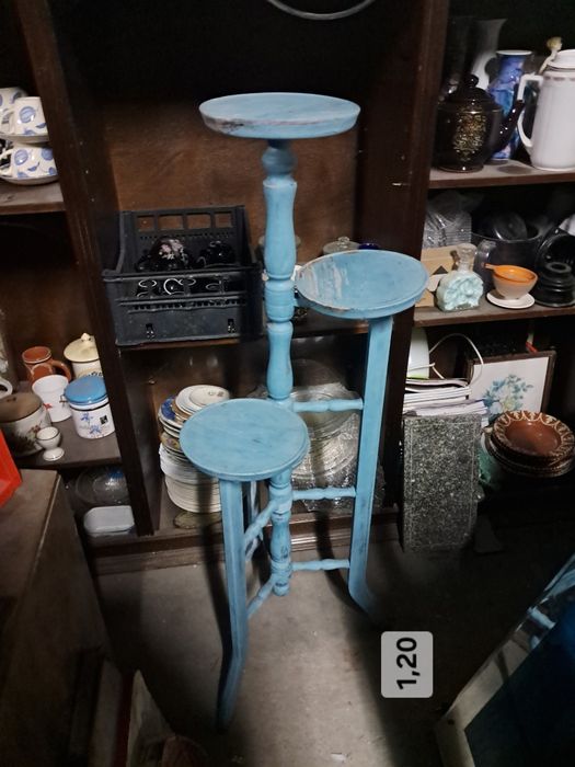 Floreira tres bases em madeira