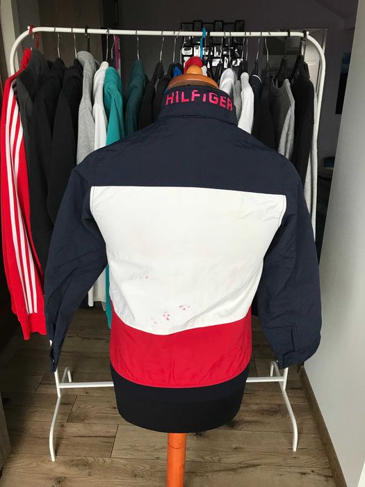 Kurtka lekka Tommy Hilfiger na zamek rozm. S