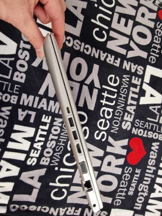 HP 15 450G5/Full IPS/Core i5 8250U/8GB DDR4/SSD128/Intel®UHD620 2GB