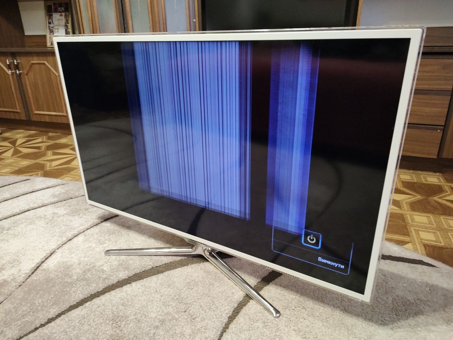 Samsung UE40ES6710S 40" Smart TV — працює, дефект матриці, на запчастини/під ремонт