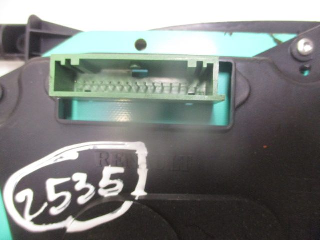 Quadrante / painel de instrumentos RENAULT Clio II (BB0/1/2_, CB0/1/2_