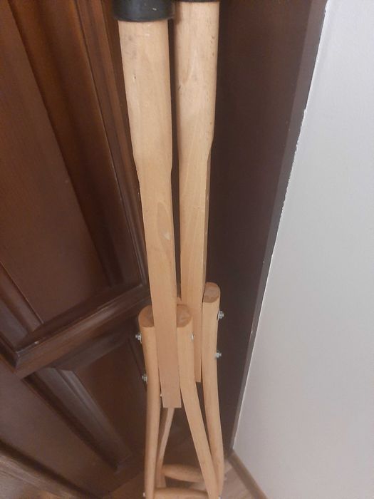 продам деревянные костыли