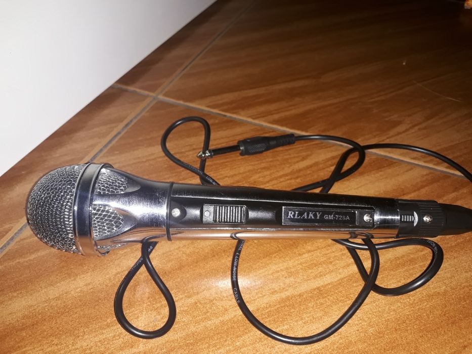 Microfone novo. .64170319937026121