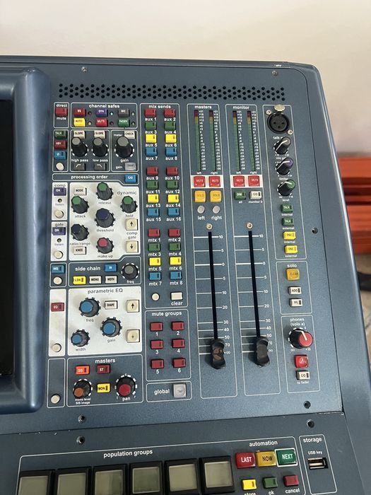 MIDAS PRO 1 Mesa de Som Digital Inclui Flightcase de Transporte