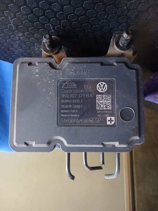 Pompa ABS Audi A38P. Oryginał. Stan BDB.
