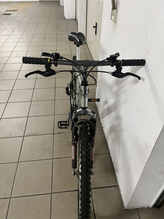 Bicicleta de Montanha R26 grupo Shimano