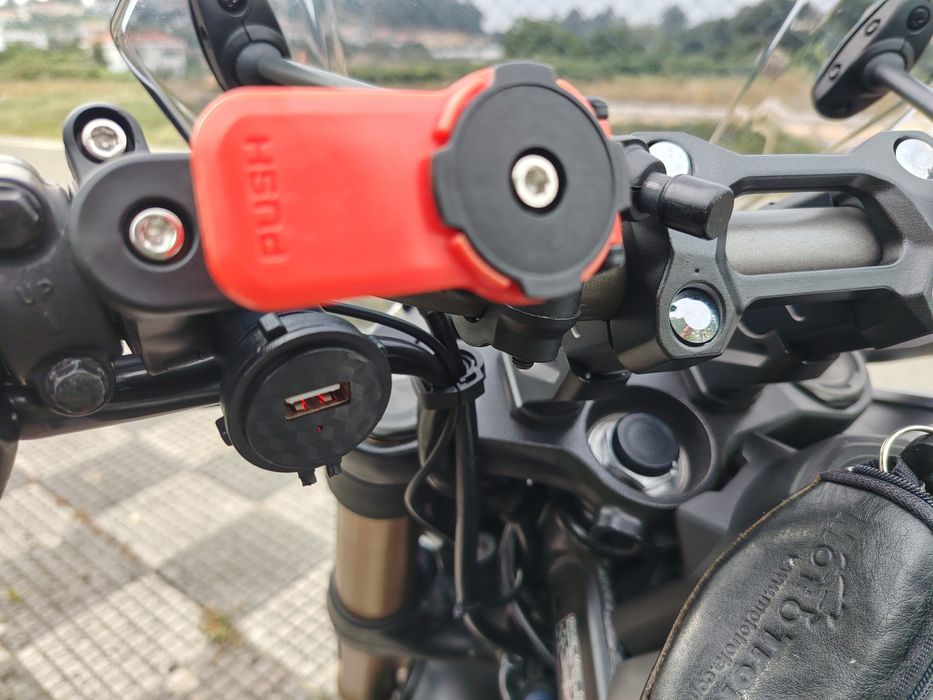 Honda CB -650 R*