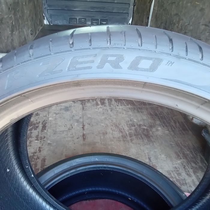 245/35ZR19 93Y  Pirelli P Zero /x4szt