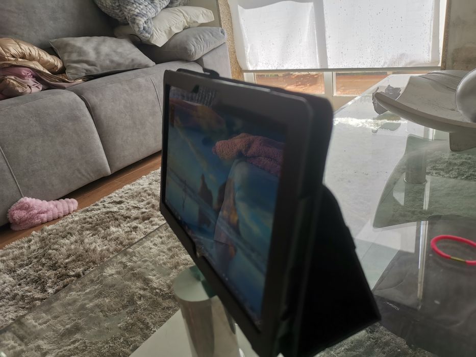 Microsoft. surface   pro   i5