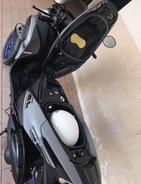 Yamaha tricity 125 (como nova)