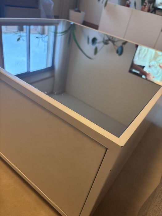 Mesa centro com espelho