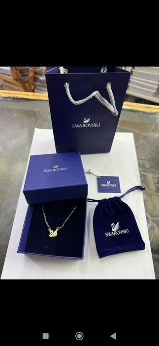 Colar Swarovski novo