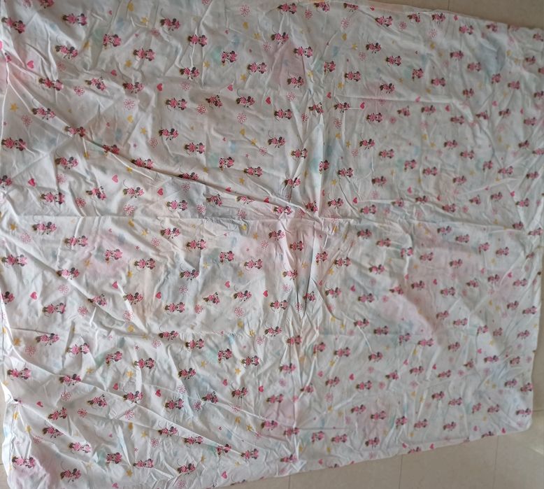 Conjunto capa de edredão Minnie em excelente estado para cama de solte