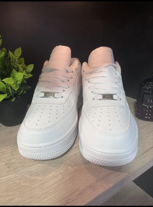 Nike air force 1 biale