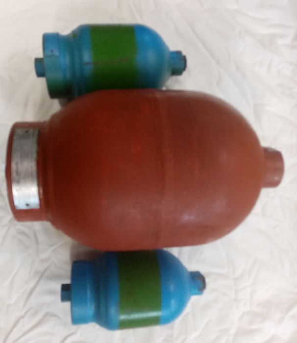 Akumulator hydrauliczny Bizon , Rekord Regeneracja!Naprawa