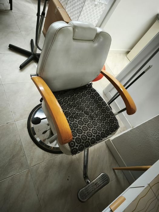 Cadeira profissional de barbeiro / cabeleireiro hidráulica