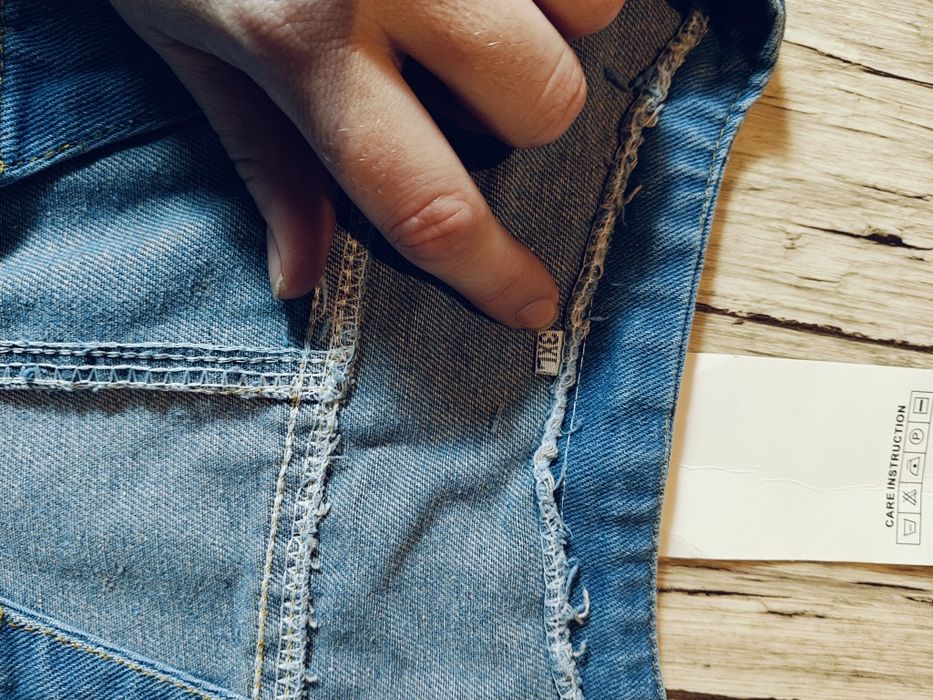 Sprzedam kamizelkę dżinsową