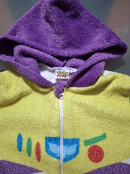 Mascara/ macacão/ pijama