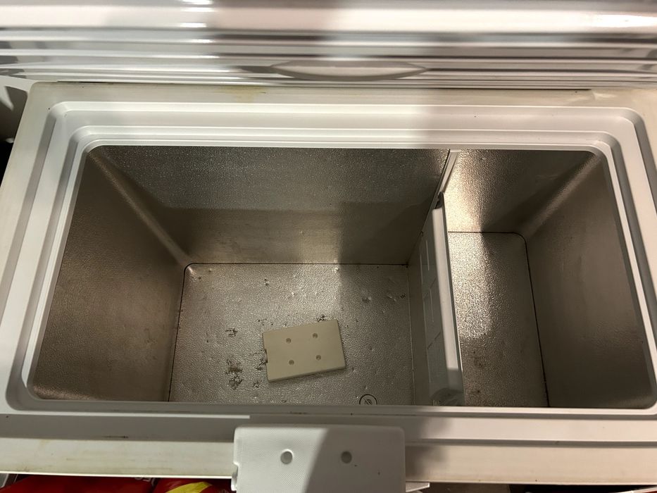 Arca Frigorífica BEKO HSA 24530 – 230L – Funcional