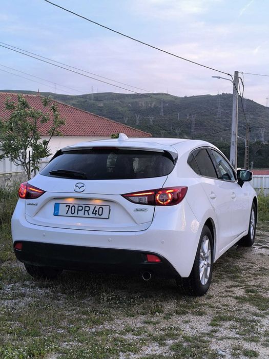 Mazda 3 SkyActive 1.5 Gasolina
