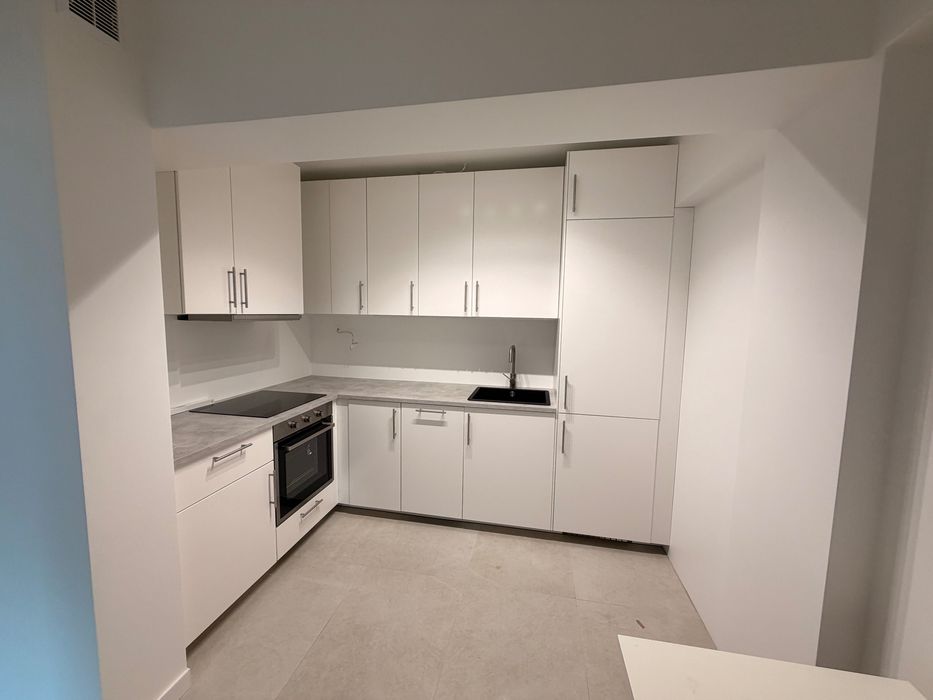 Nowe mieszkanie 47 m² 2 pokoje 2× klimatyzacja, garaż, balkon, winda, 4 piętro
