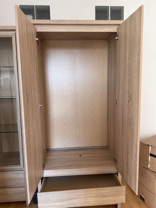 Szafa drewniana z szufladami