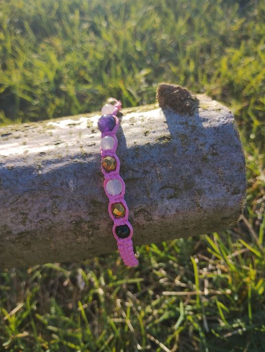 Damska bransoletka pleciona z kamieniami naturalnymi