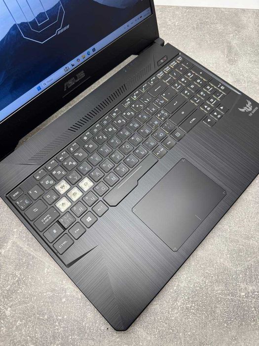 Asus TUF Gaming FX505DT/Ryzen 5 3550H/16GB RAM/512GB SSD/GTX 1650