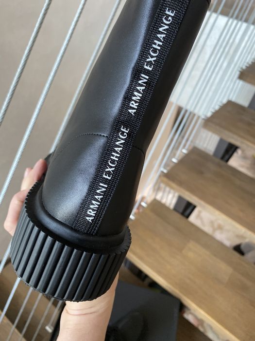 Шкіряні чоботи черевики Armani Exchange