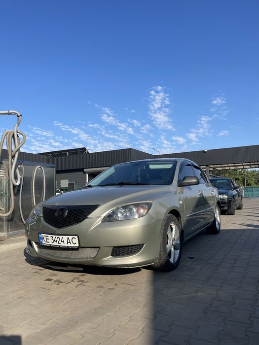 Mazda 3 на автомате/газ