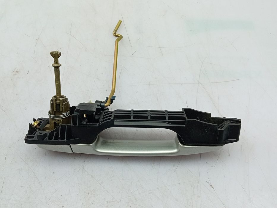 Puxador porta frente esquerda TOYOTA Avensis Sedan (_T22_)