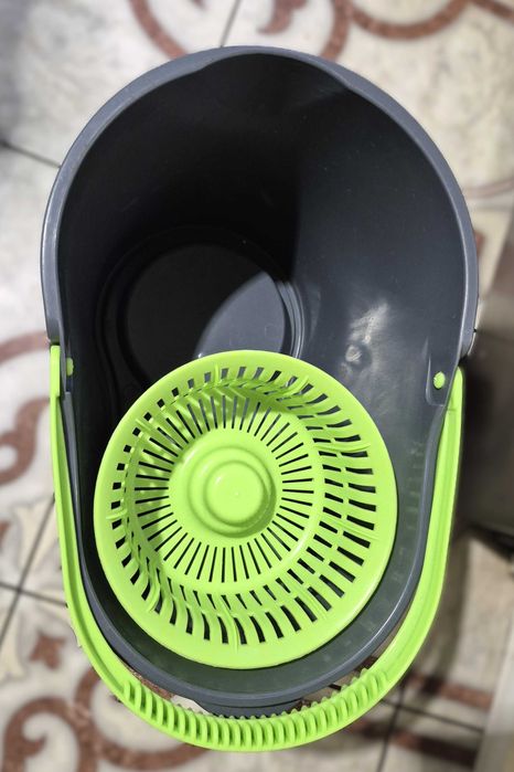 Комплект швабра и большое ведро с механическим отжимом (высота 32 см)