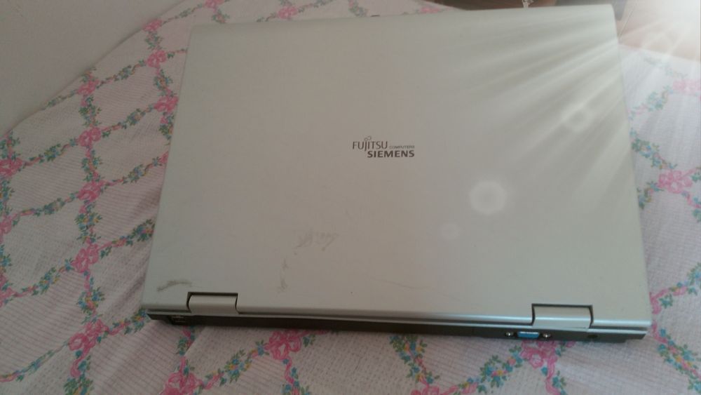 Portátil Fujitsu Siemens