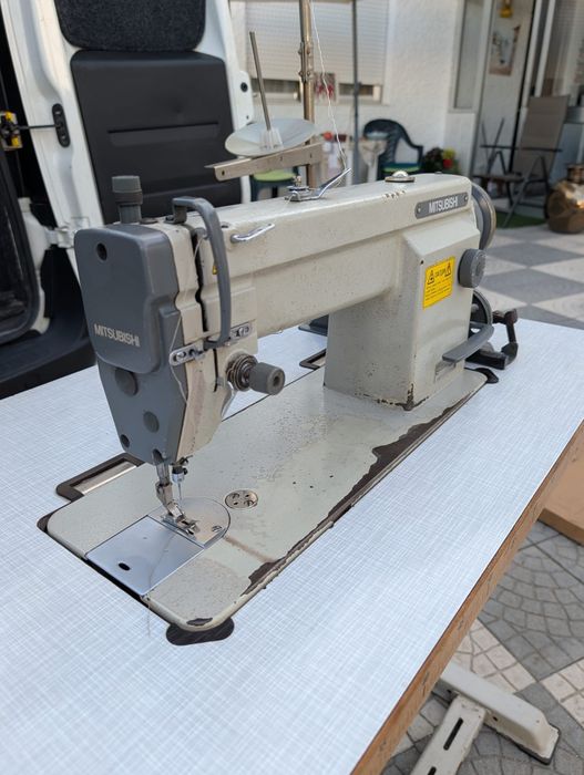 Máquina de costura Mitsubishi usada