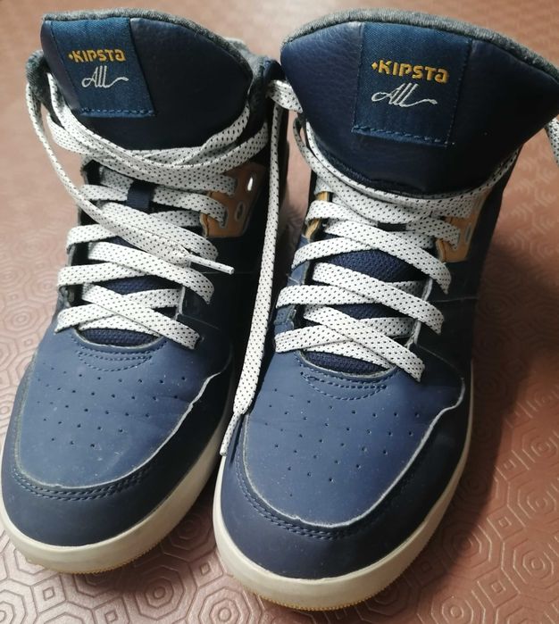 Tenis homem , nº 41, da "KIPSTA" pouco uso, por 5€