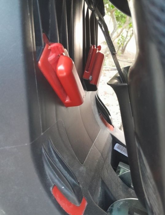 Cadeira auto Chicco 9 a 18kg grupo1 e  0 a 13 grupo 0