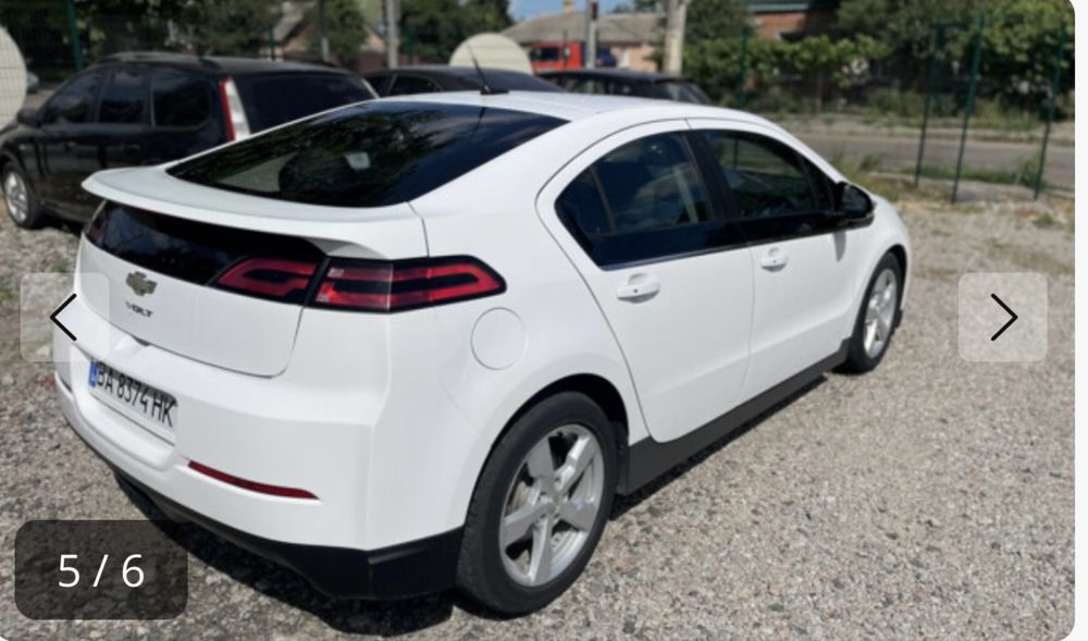Chevrolet Volt гібрид