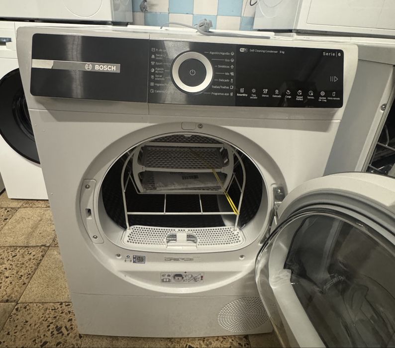 Máquina de Secar Roupa BOSCH WQH246B0ES (9 kg - Bomba de Calor